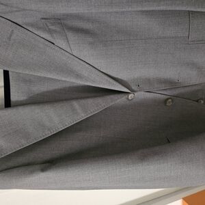 Suitsupply Gray Suit Elegant Tailoring Classic Design